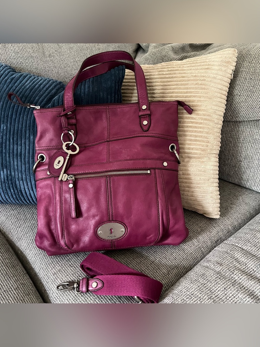 NWOT Fossil magenta Maddox foldover tote.